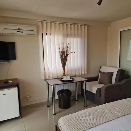 Casa Andu 3*