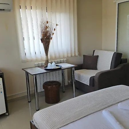 Πανσιόν Casa Andu 3*